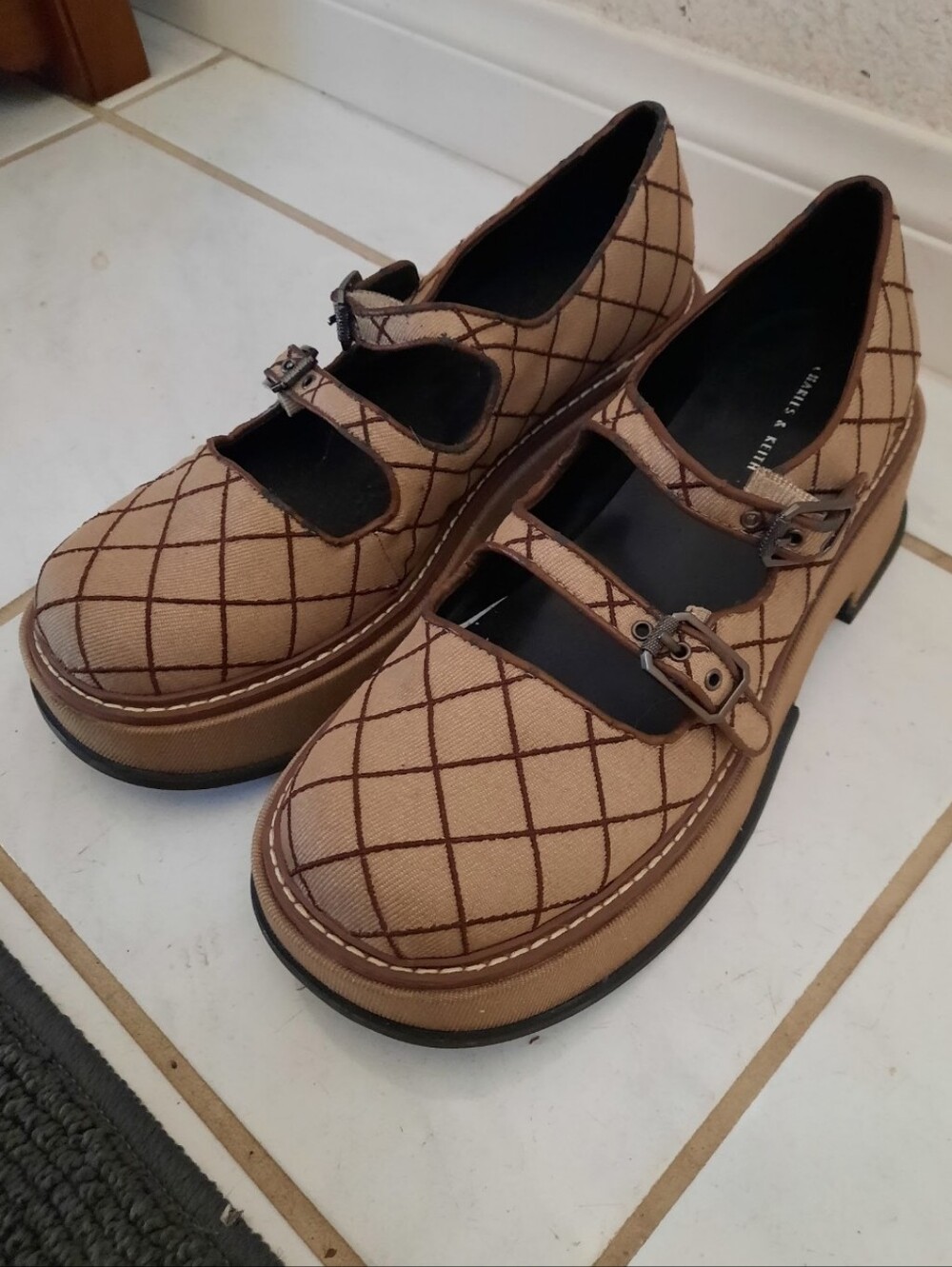 Chunky Brown/Tan Mary Jane Shoes with Quilted Stitching